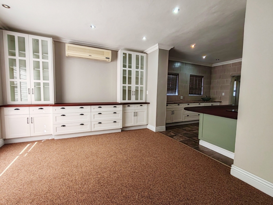 4 Bedroom Property for Sale in Grimbeeck Park North West
